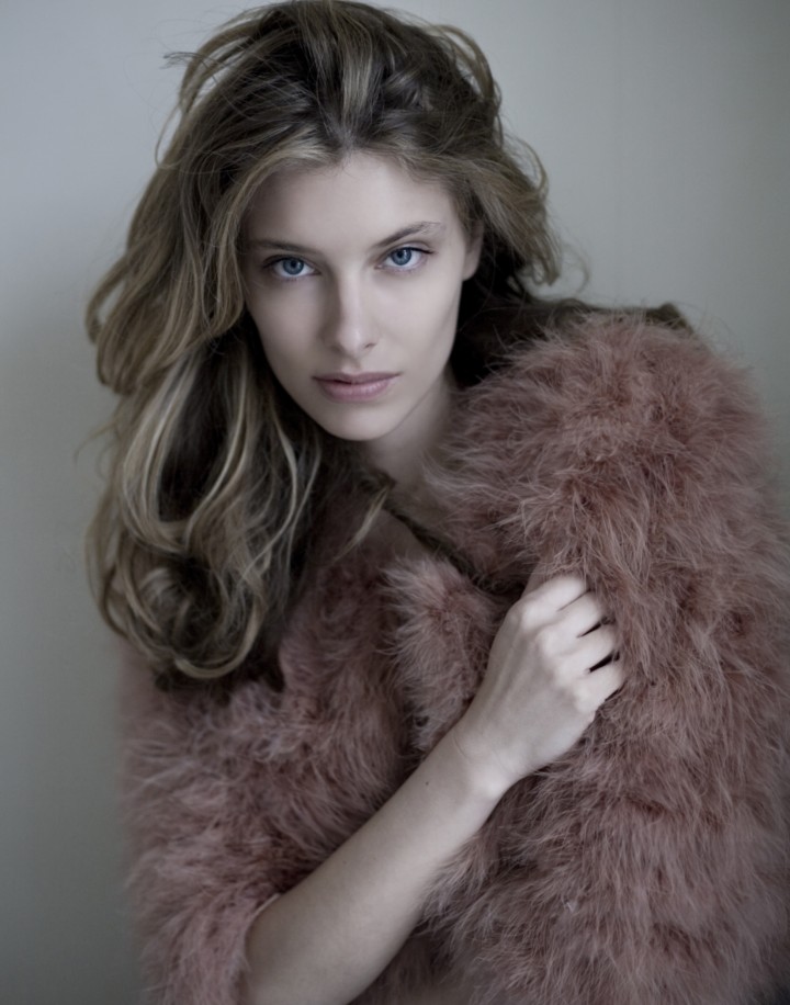 Makeup Bag: Model Sara Brajovic